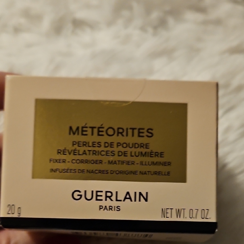 Guerlain Météorites Light-Enhancing Pearls
